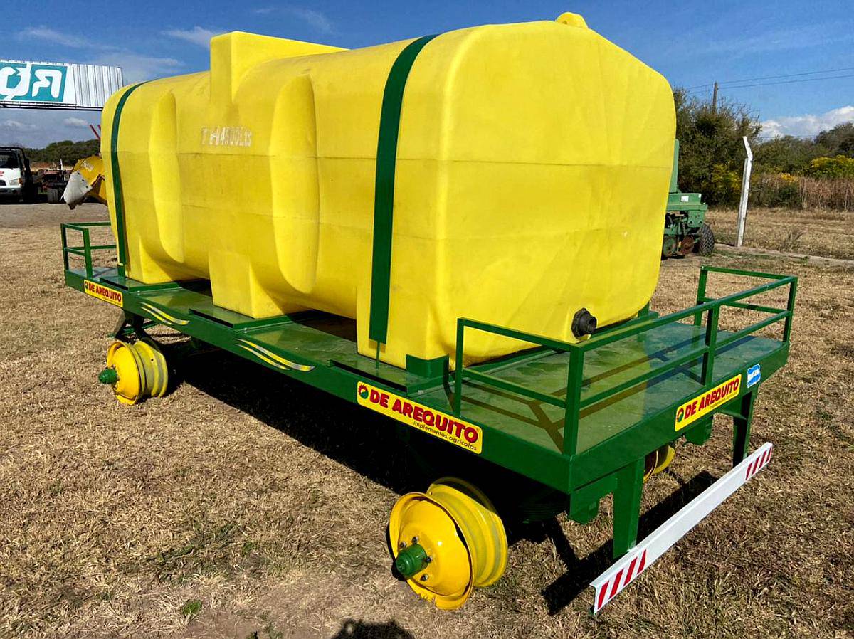 Acoplado Tanque Plástico de 4500lts Directo de Fabrica