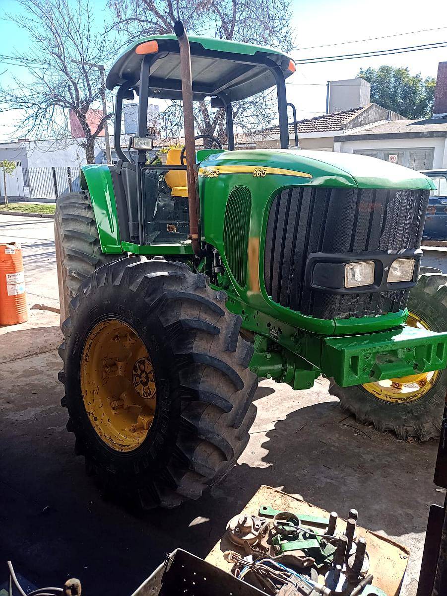 Tractor John Dhere 6615
