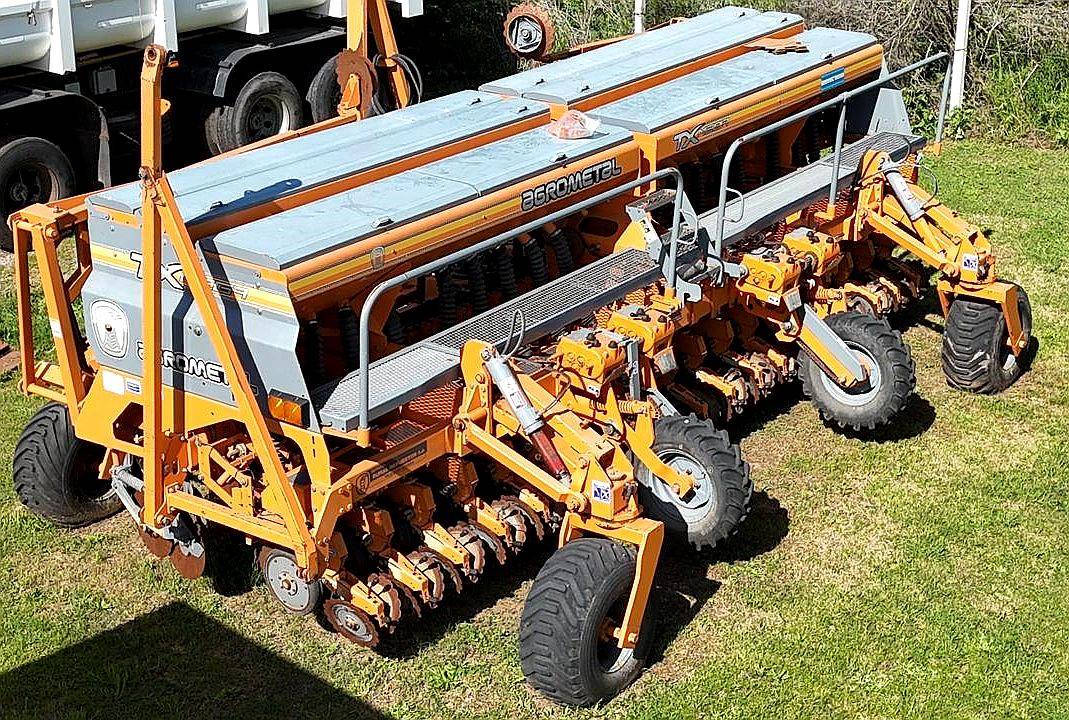 Sembradora Agrometal TX Mega de 19 a 35