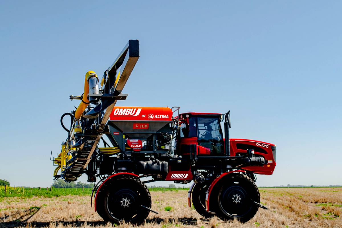 Fertilizadora Autopropulsada Neumática Ombu FN 4200