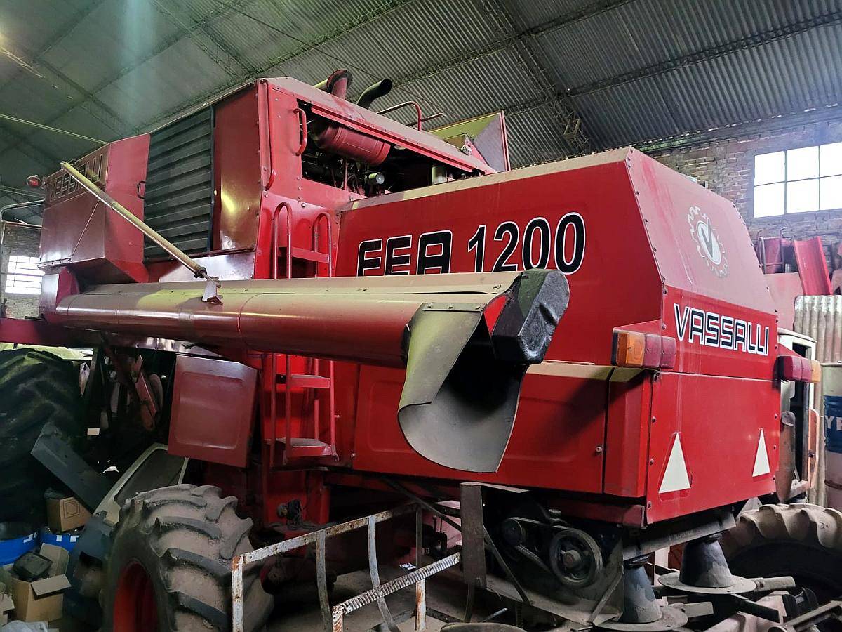 Vassalli 1200 FEA 3000 Horas Doble Tracción