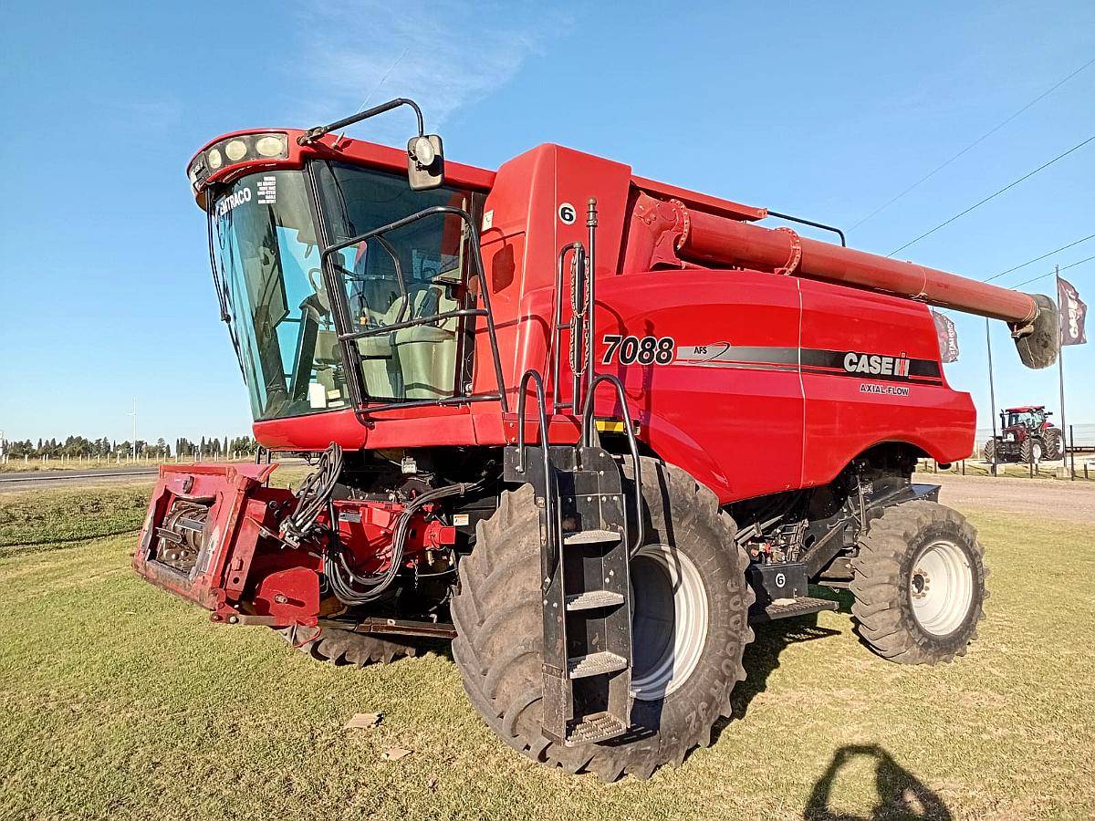 Case IH Axial Flow 7088 - año 2010