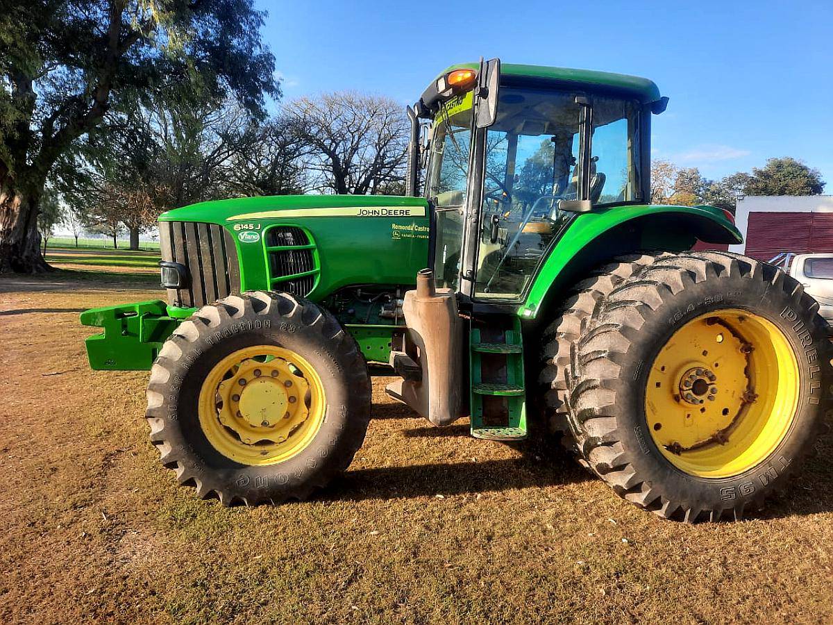 Tractor John Deere 6145j