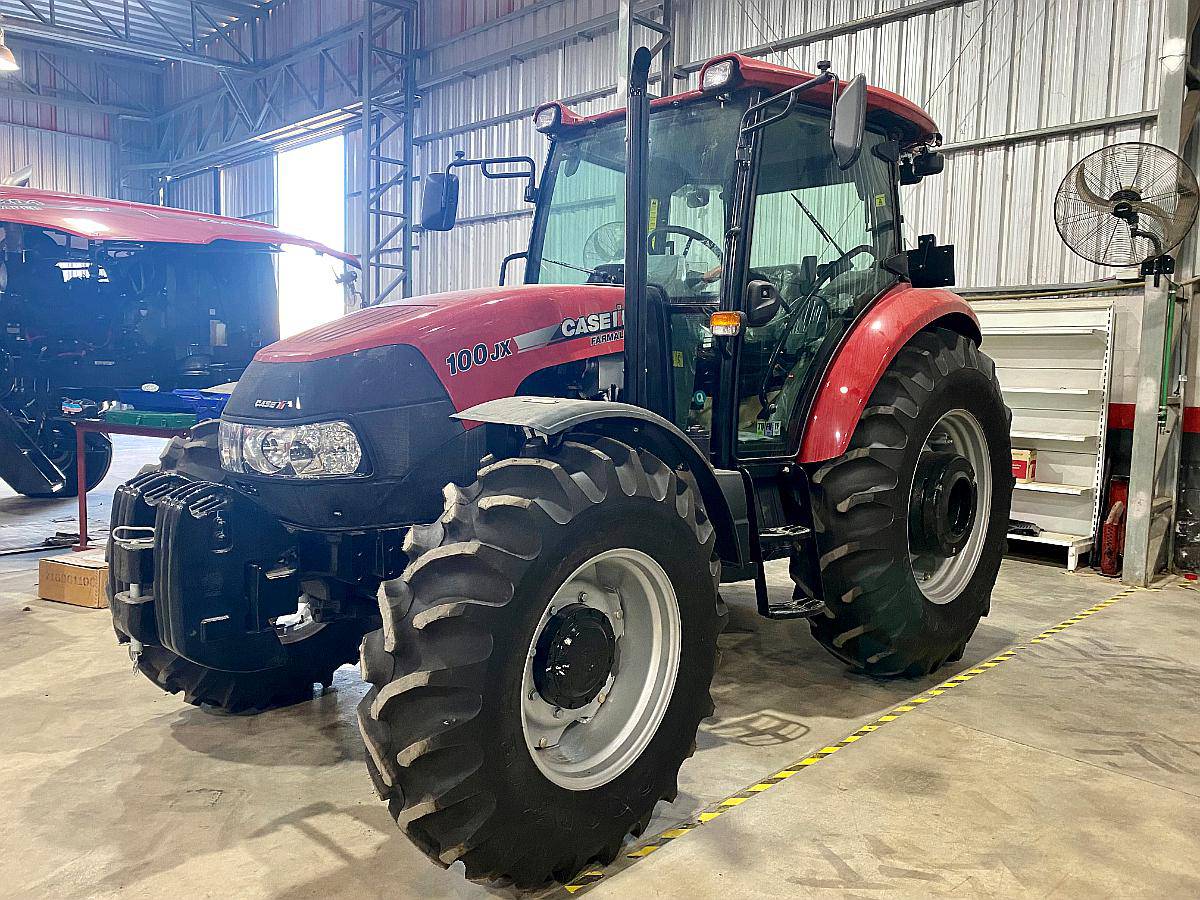 Tractor Case Farmall 100 - Cabina - Disponible