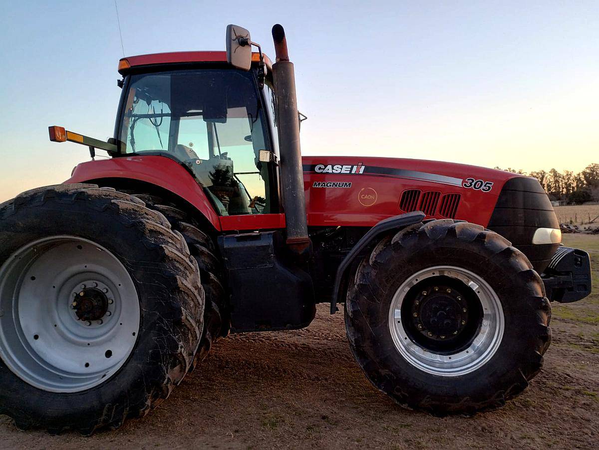 Case Magnum 305 año 2008. 15500 HS. Americano - Año: 2008 - Agroads