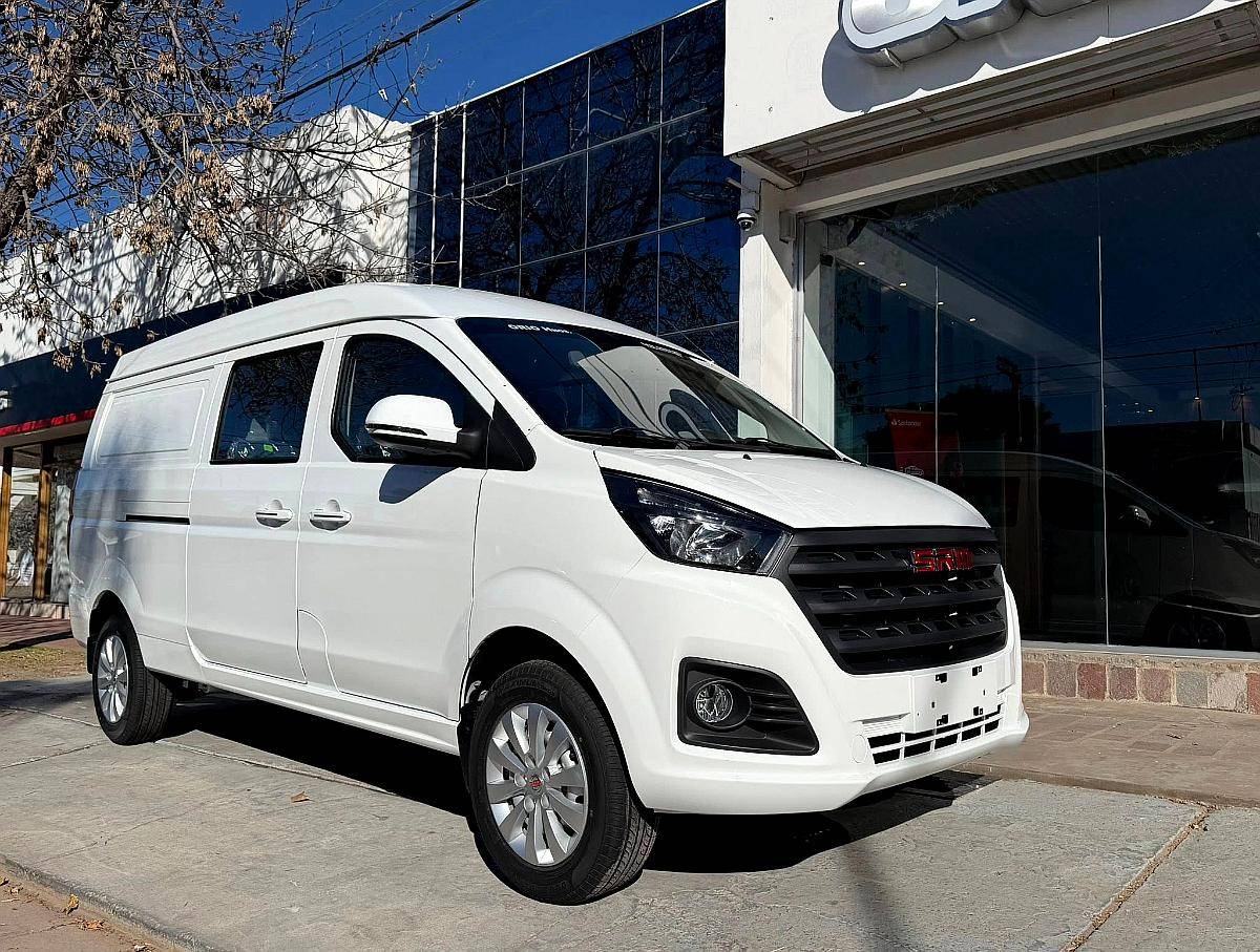 Shineray 2.0 Nafta M/T M7 Furgón 5 Asientos Mixto 0km 2026