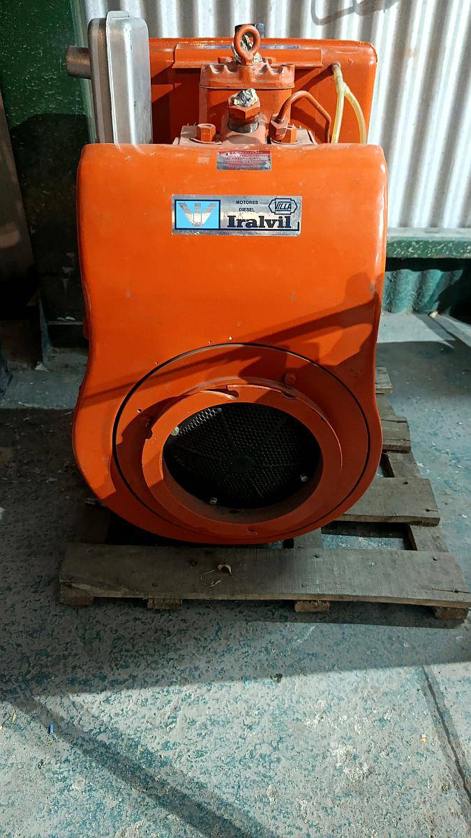 Motor Villa RV 650 12 HP Nuevo sin USO