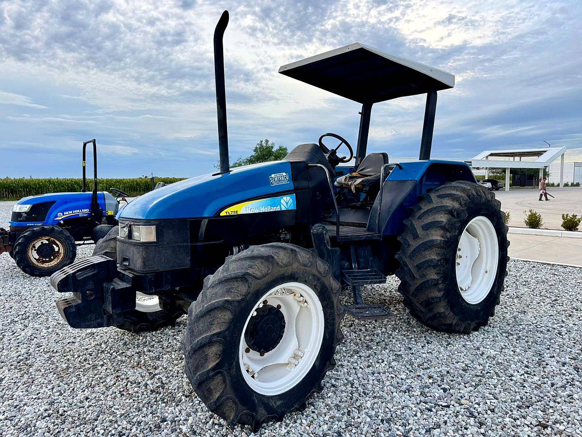 New Holland TL 75e - año 2006
