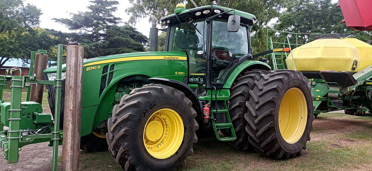 Tractor John Deere 8310r año 2013. - Año: 2013 - Agroads