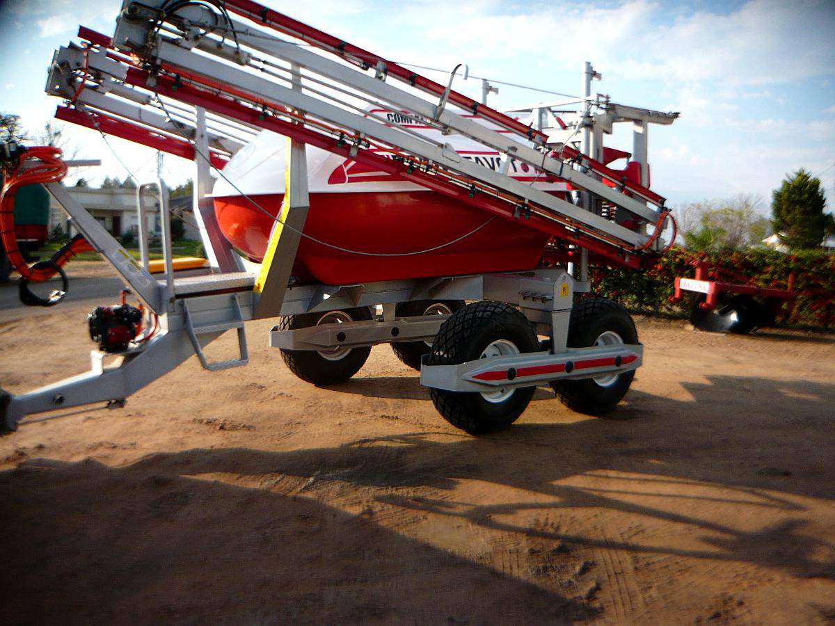 Pulverizadora de Arrastre Arrocera Pedro Favot Compact