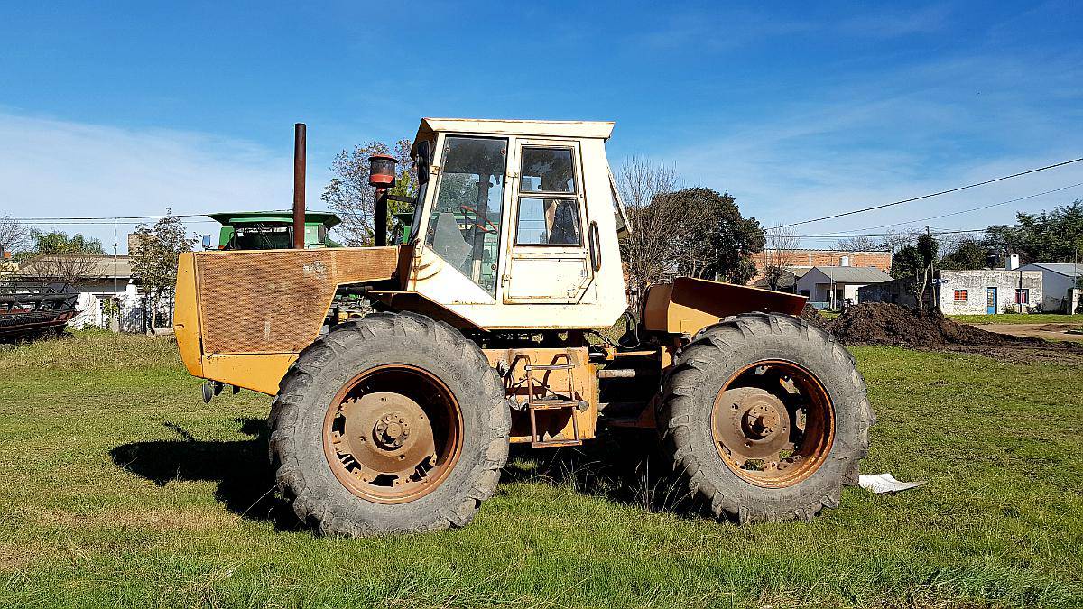 Tractor Zanello 450 con Motor Reparado Completo Año 1990 Agroads