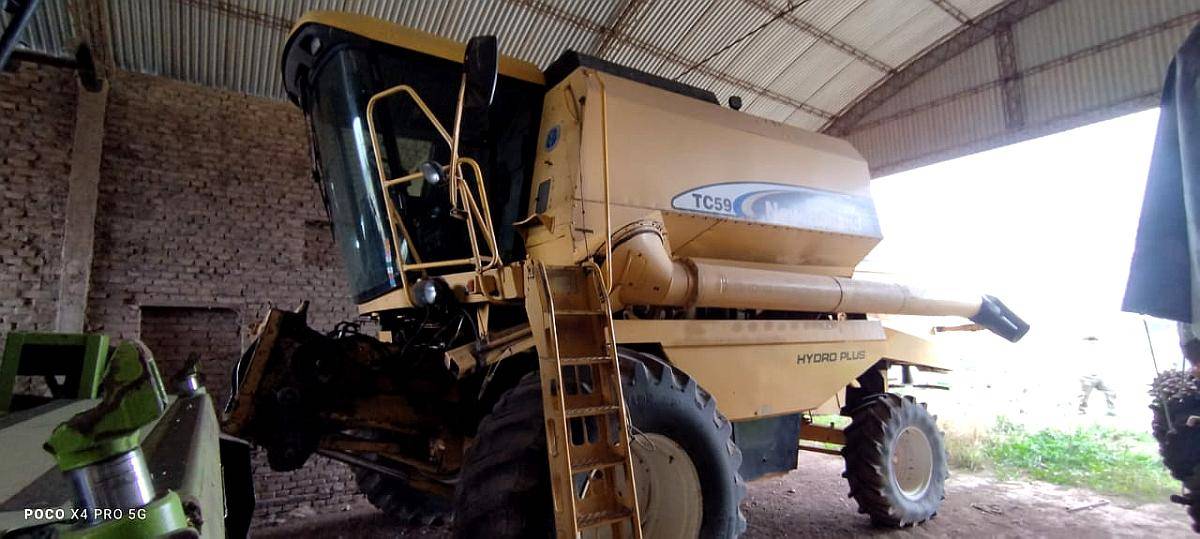 Cosechadora New Holland TC59