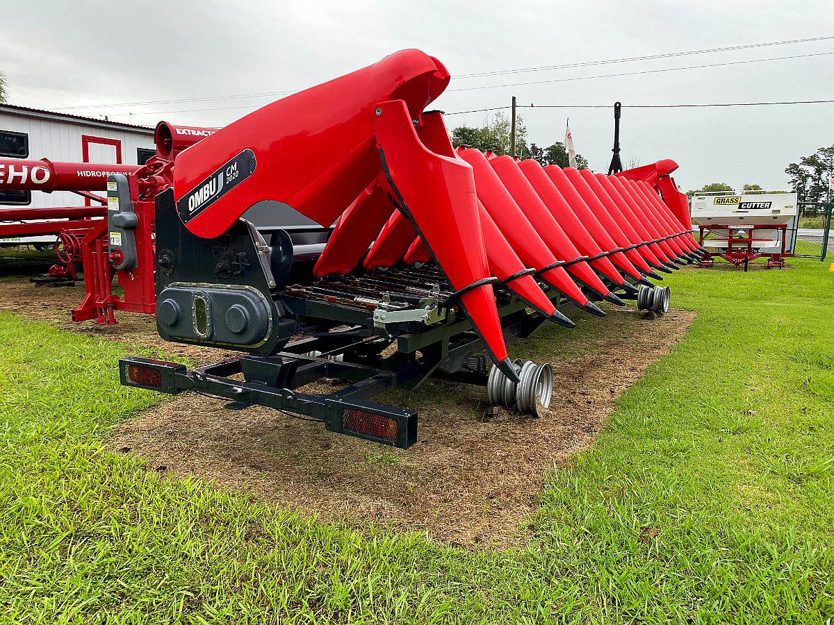 Cabezal Maicero Ombu de 14 Surcos a 52 cm con Carro