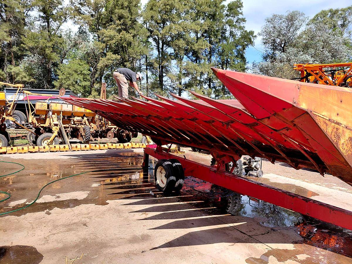 Mainero 1040, de 10/70,