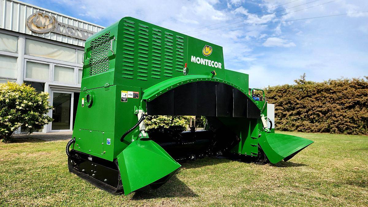 Volteadora de Compost Autopropulsada