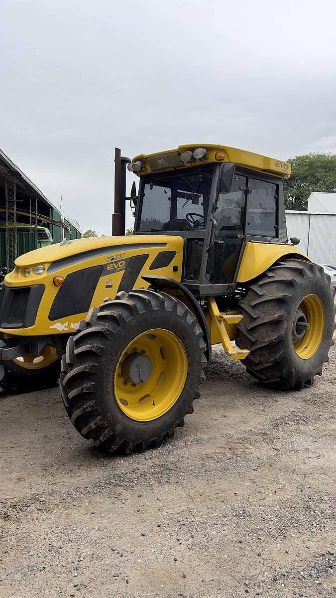 Tractor Pauny EVO280 de 180 HP