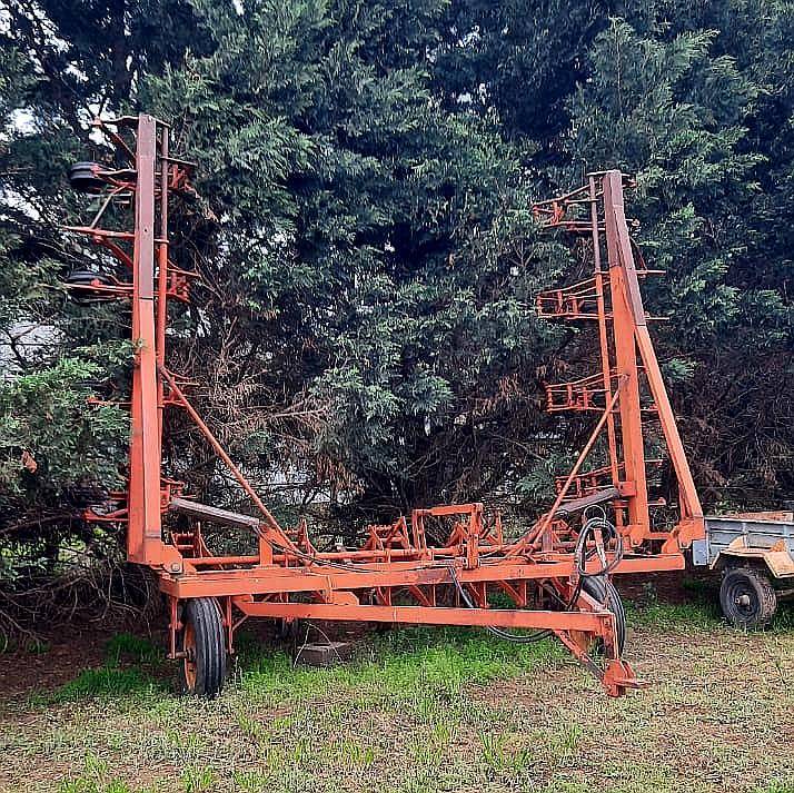 Vendo Escadillo de para 12 a 70