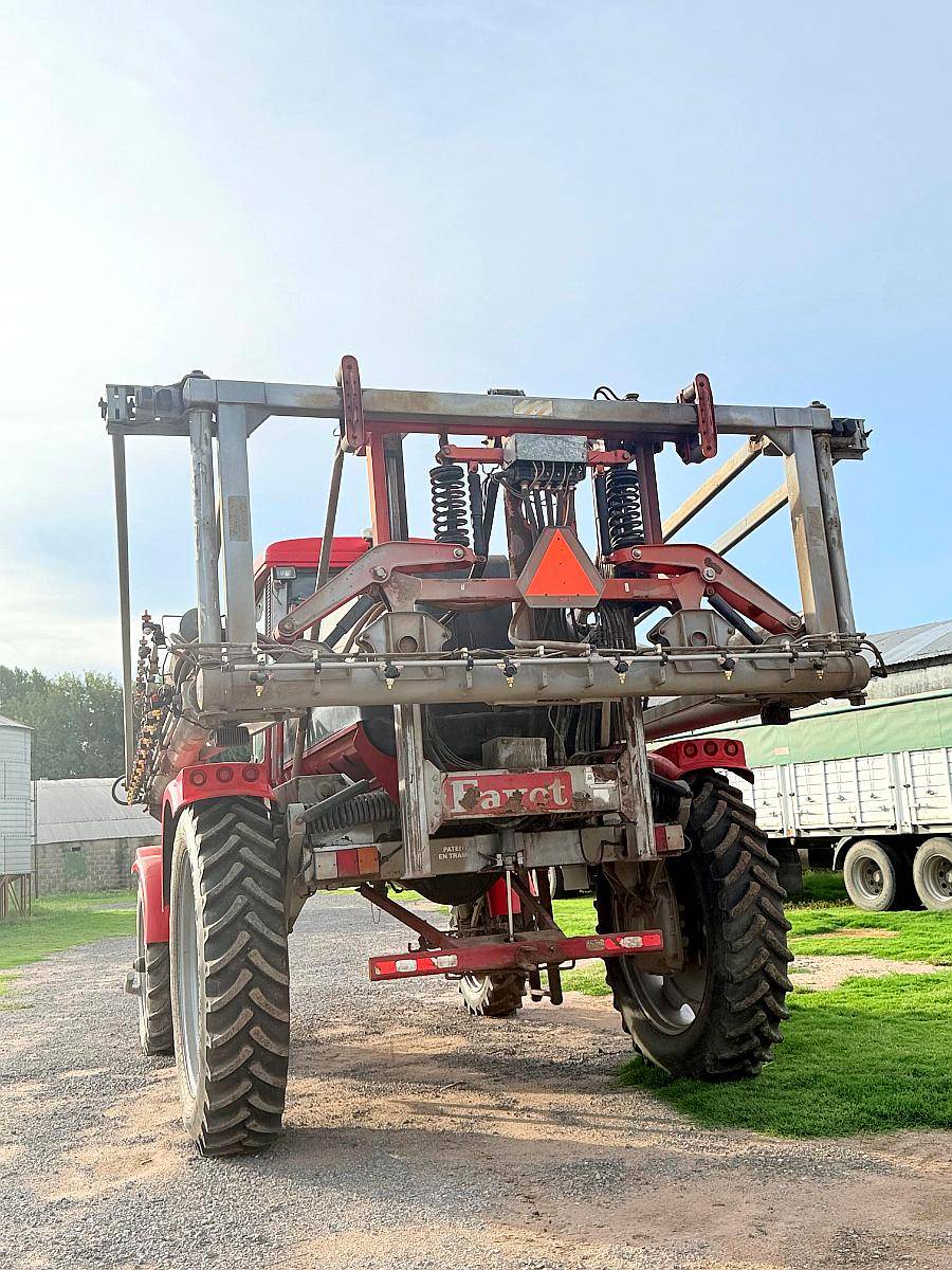 Pulverizadora Favot MAC 3528 2016 muy Buen Estado