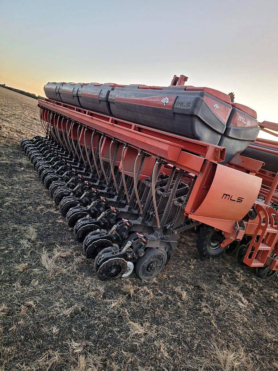 Sembradora de Granos Finos Malasia, 37 Líneas a 17,5 cm