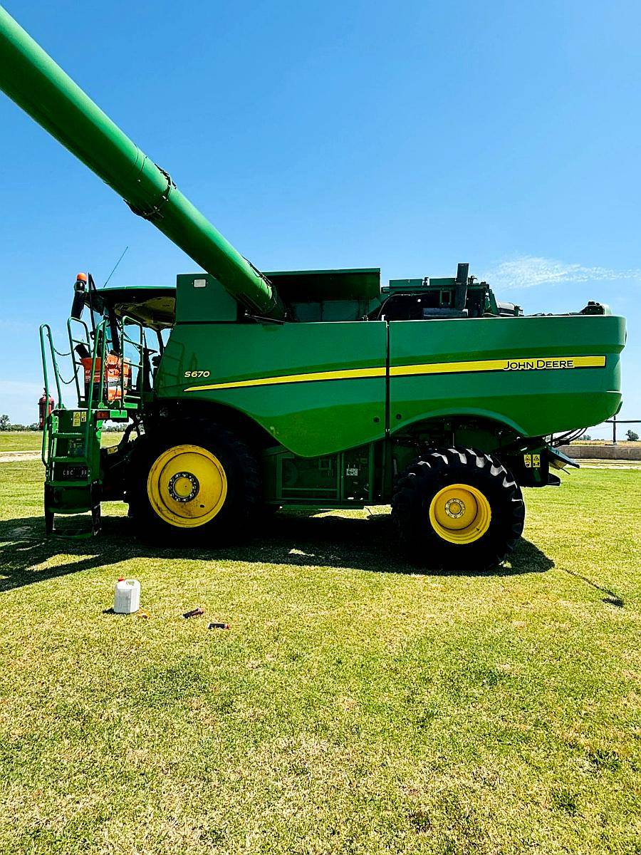 Cosechadora John Deere S670 635f año 2019.