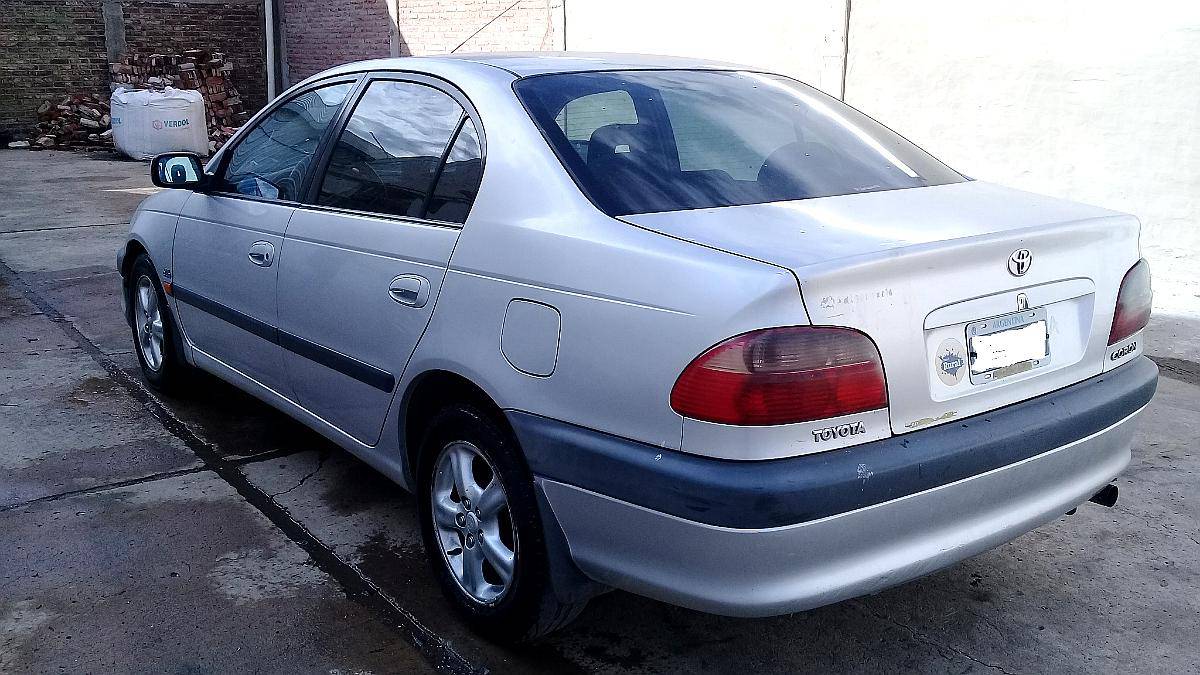 Toyota Corona 2.0d Diesel Año 2001 200.000 Agroads