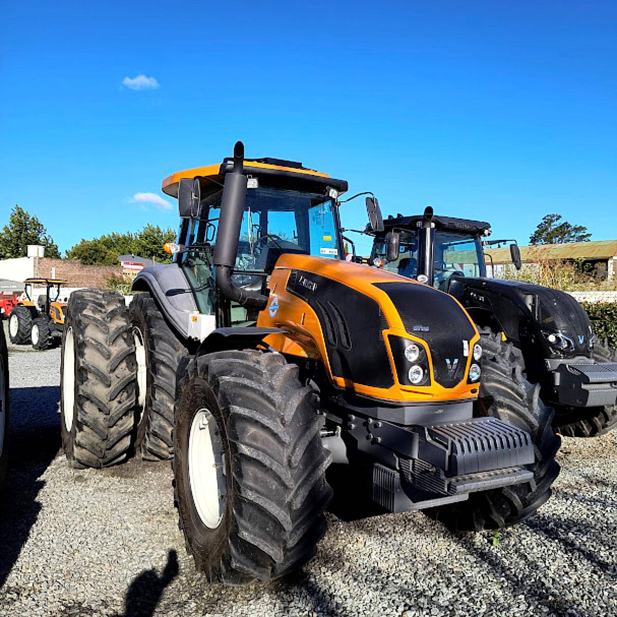 Valtra BT 210 Dual Radial