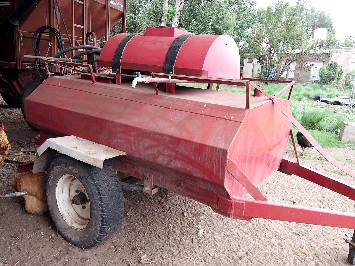 Cisterna 1400lts con Tanque de Agua y Bomba Manual