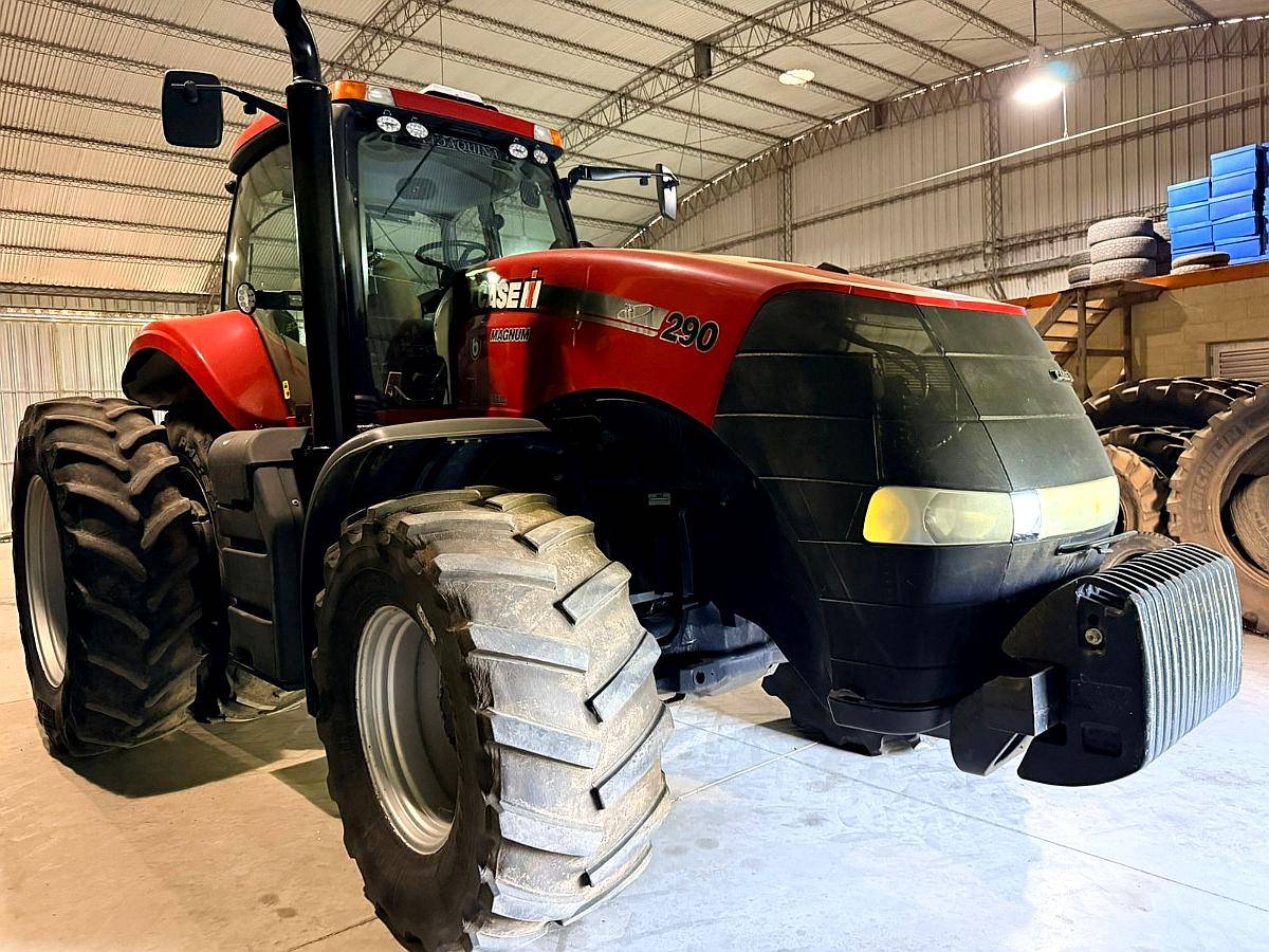 Case IH Magnum 290 - año 2014