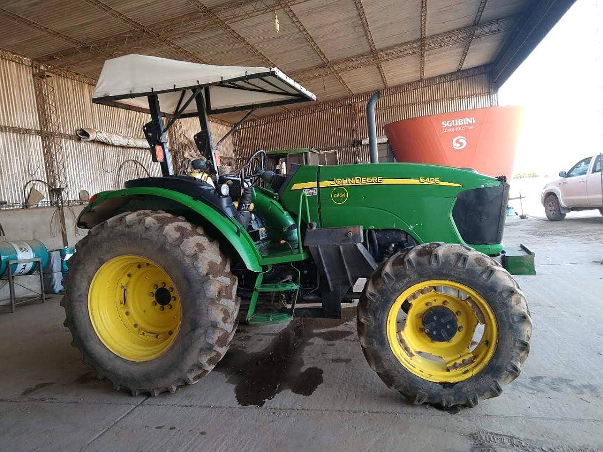 Tractor John Deere 5425 A o 2010 3puntos Sin Cabina Agroads tractor-john-deere-5425-a-o-2010-3puntos-sin-cabina-agroads