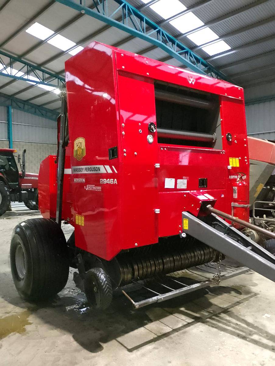 Rotoenfardadora MF 2946 Hesston con Kit de Malla