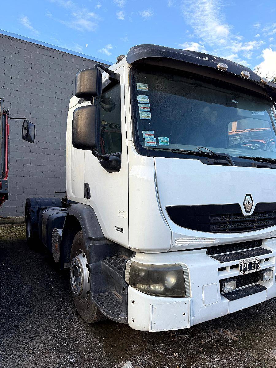 Renault 380 Premium 2011 Primera Mano Dueño Directo
