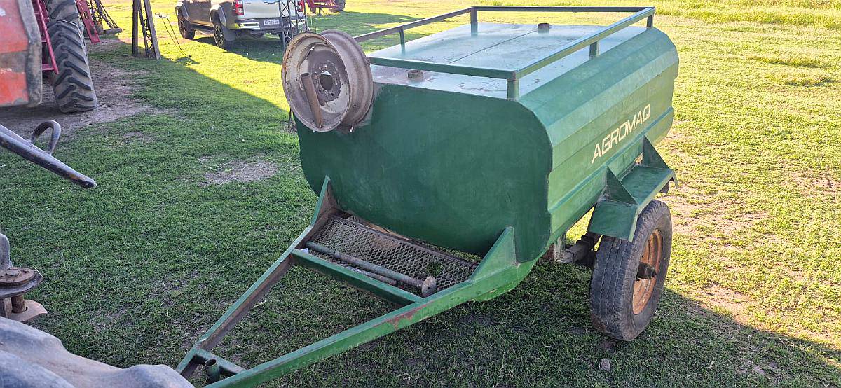 Acoplado Batan para Combustible , Agromaq, 1500 Litros