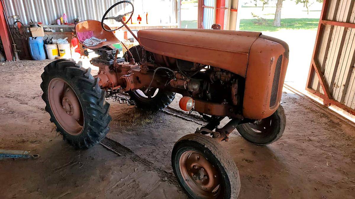 Fiat U25. con Kit para Levante de Tres Puntos.