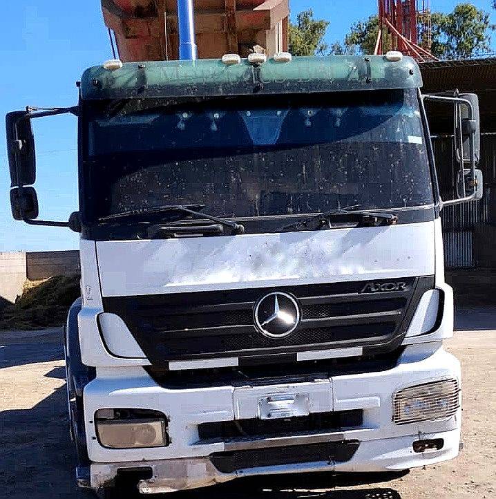 Mb Axor 1933 año 2008 Tractor con Equipo Hidráulico Vigía