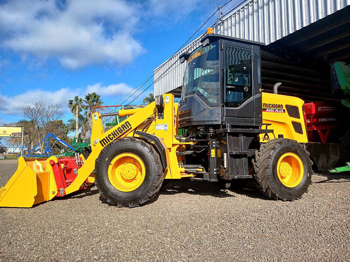 Pala Cargadora Michigan R45 Plus C/ Acople Rápido