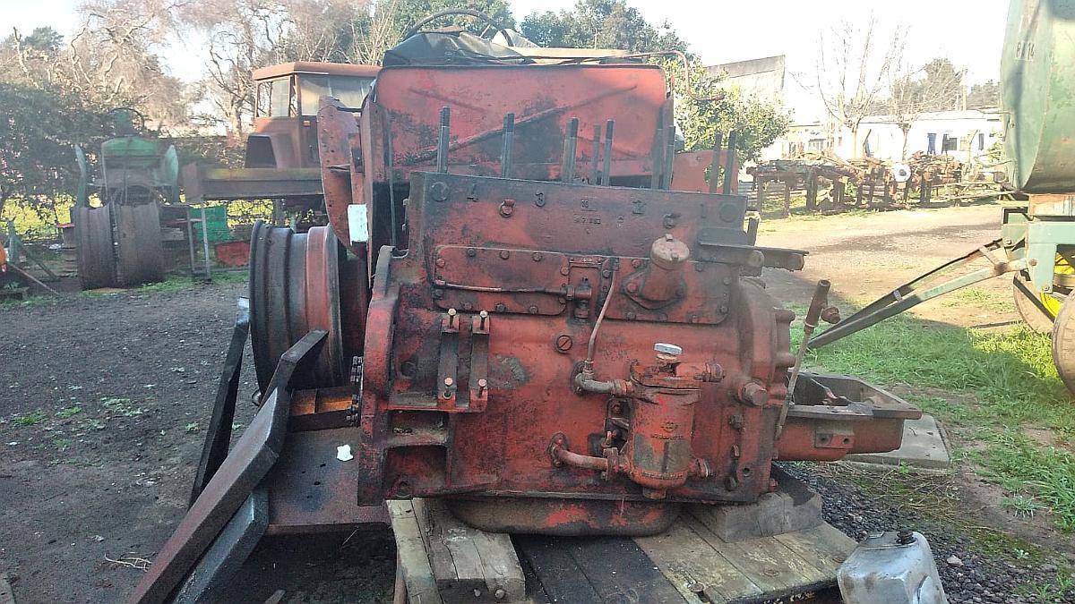 Motor Hanomag 75 .