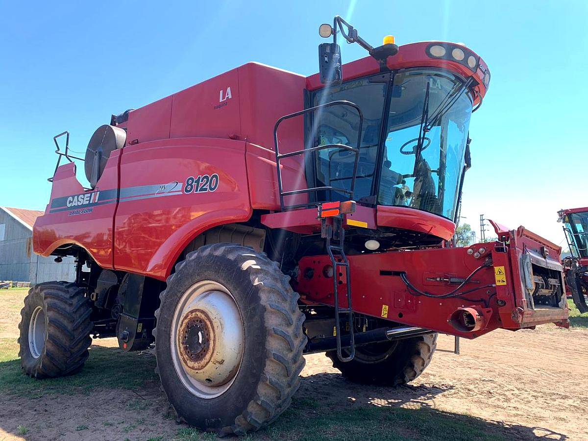 Case 8120, 40 Pies Draper Maizco