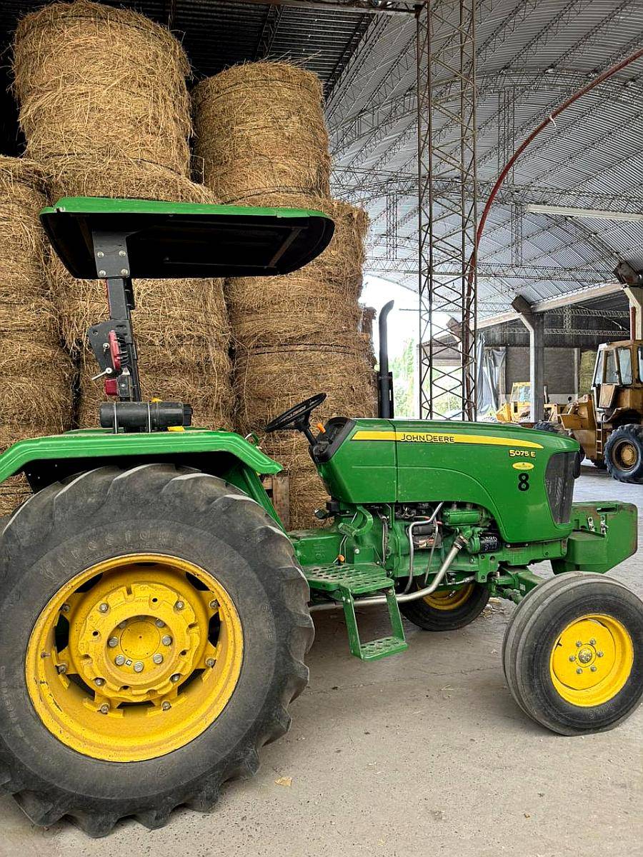 Tractor John Deere 5075e Traccion Simple