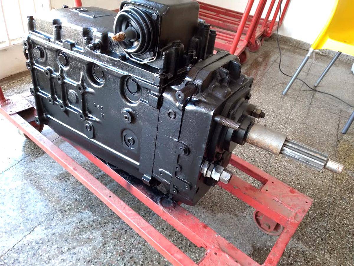 Caja de Velocidad ZF Brasilera para Tractor Zanello