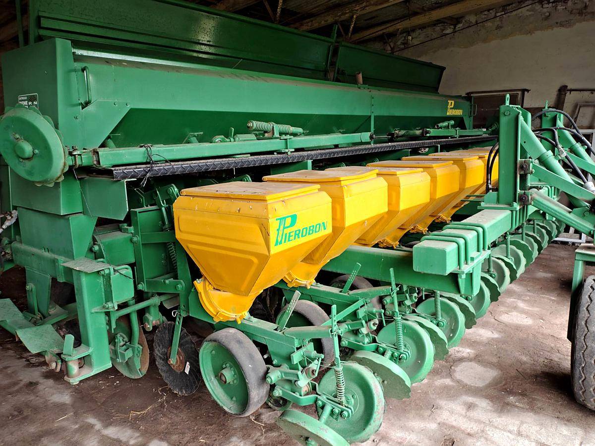 Pierobon de 10/52 con Fert Lateral Lista para Trabajar.