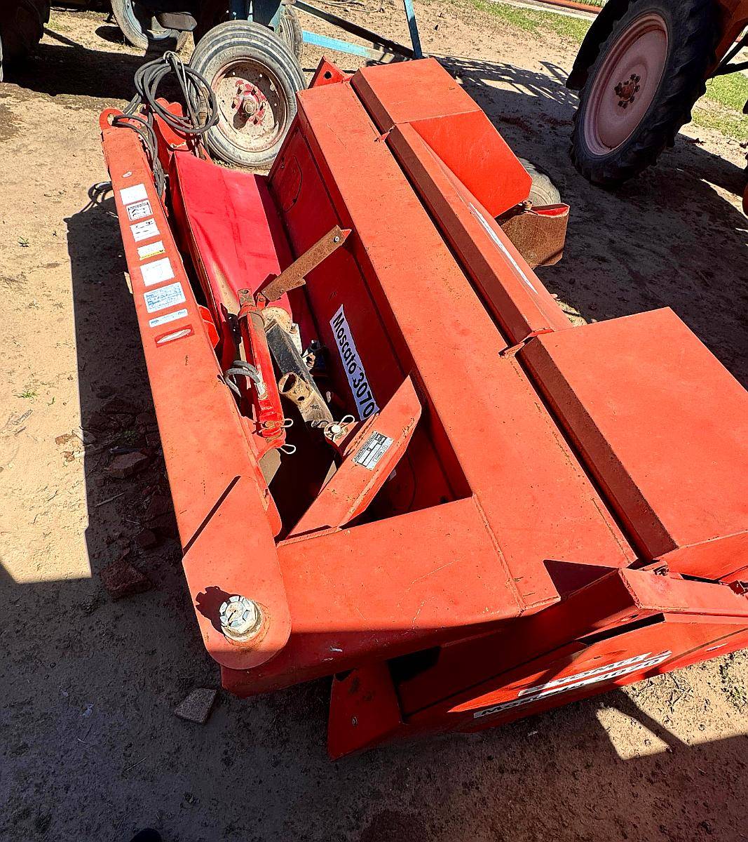 Segadora Moscato 3370 de 2.90 Metros Yomel de Arrastre