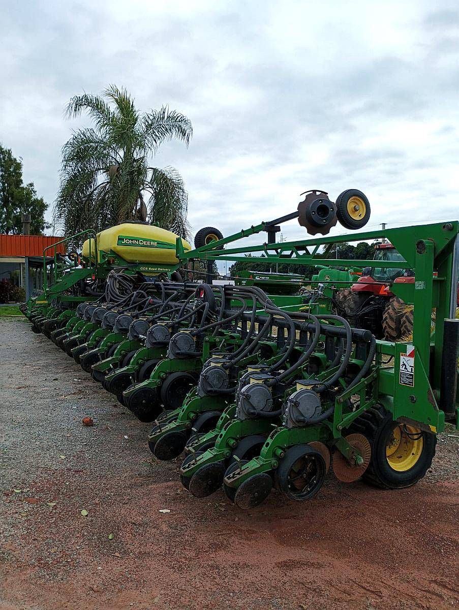 Plantadora DB 60 Importada