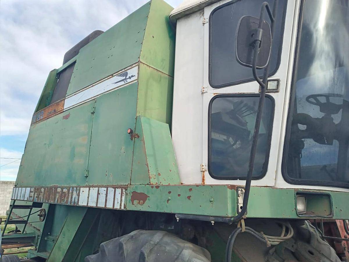 Se Vende Cosechadora Bernardin M 23