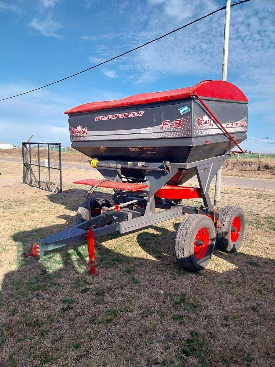 Fertilizadora Metalpaz F3 - 4000 Lts
