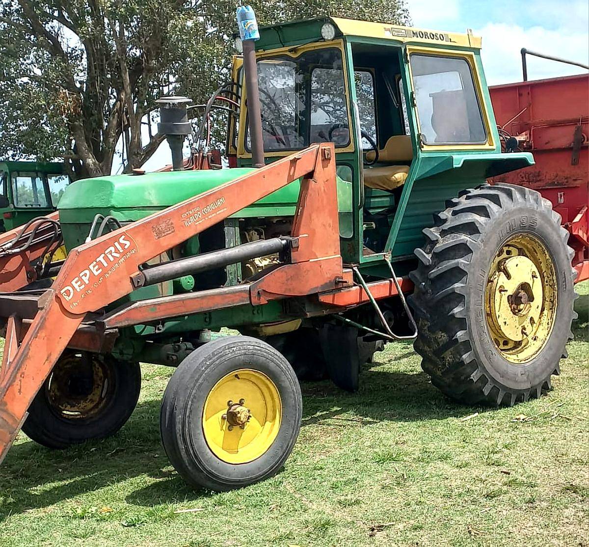 Tractor John Deere 2420