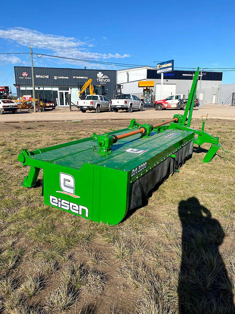 Desmalezadora Hileradora Cardanica Eisen DA 3200