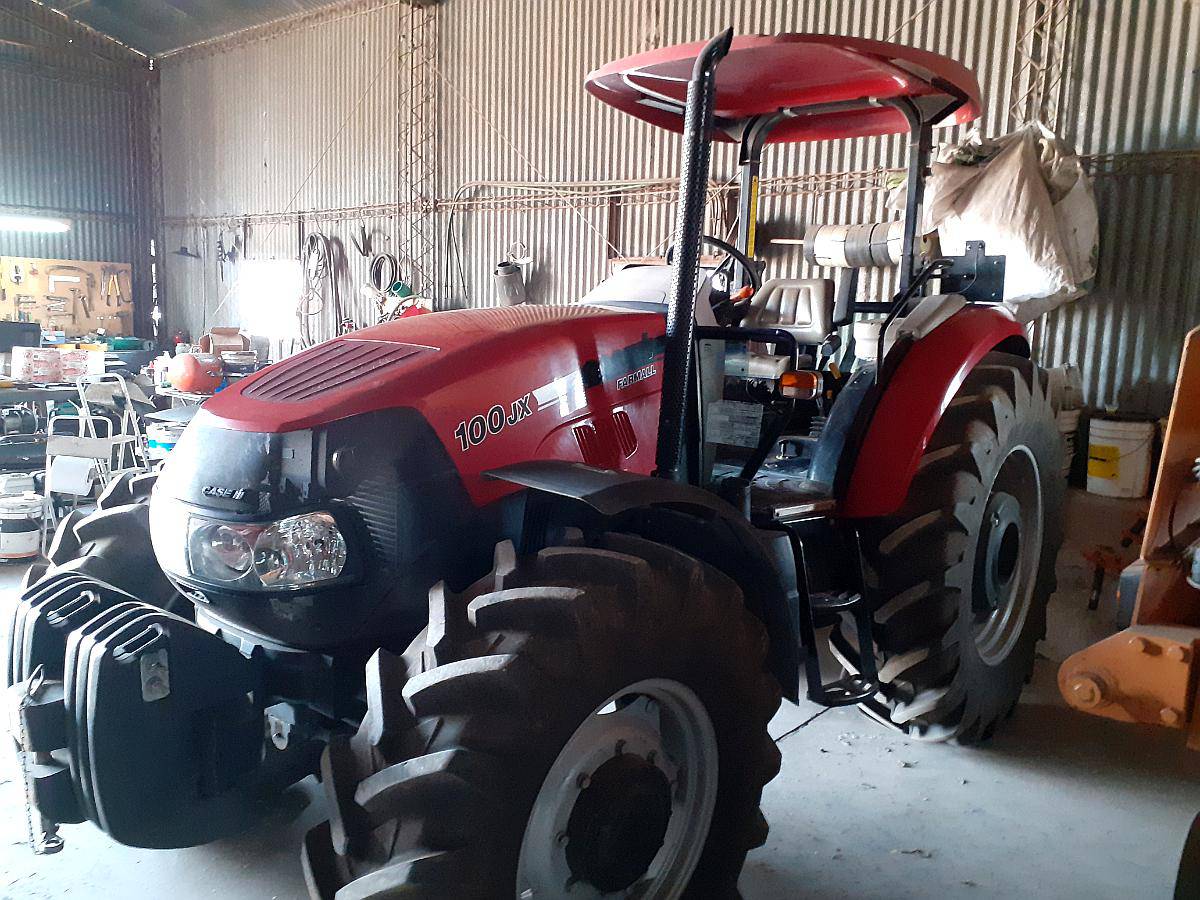 Case JX 100.atencion 2000hs y Cubiertas Michelin. Agroads Case JX 100.atencion 2000hs y Cubiertas Michelin. Agroads