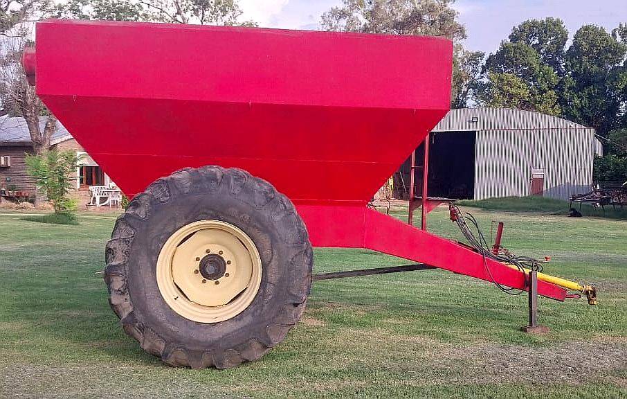 Tolva Autodescargable Guasch de 9 Tons con 23,1x30