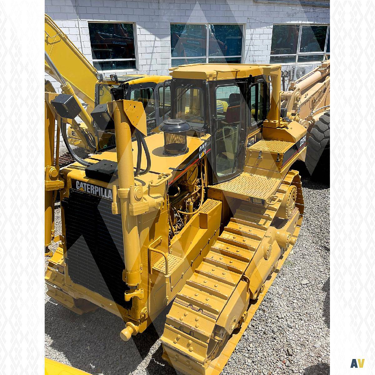 Topador Caterpillar D8R (id588)