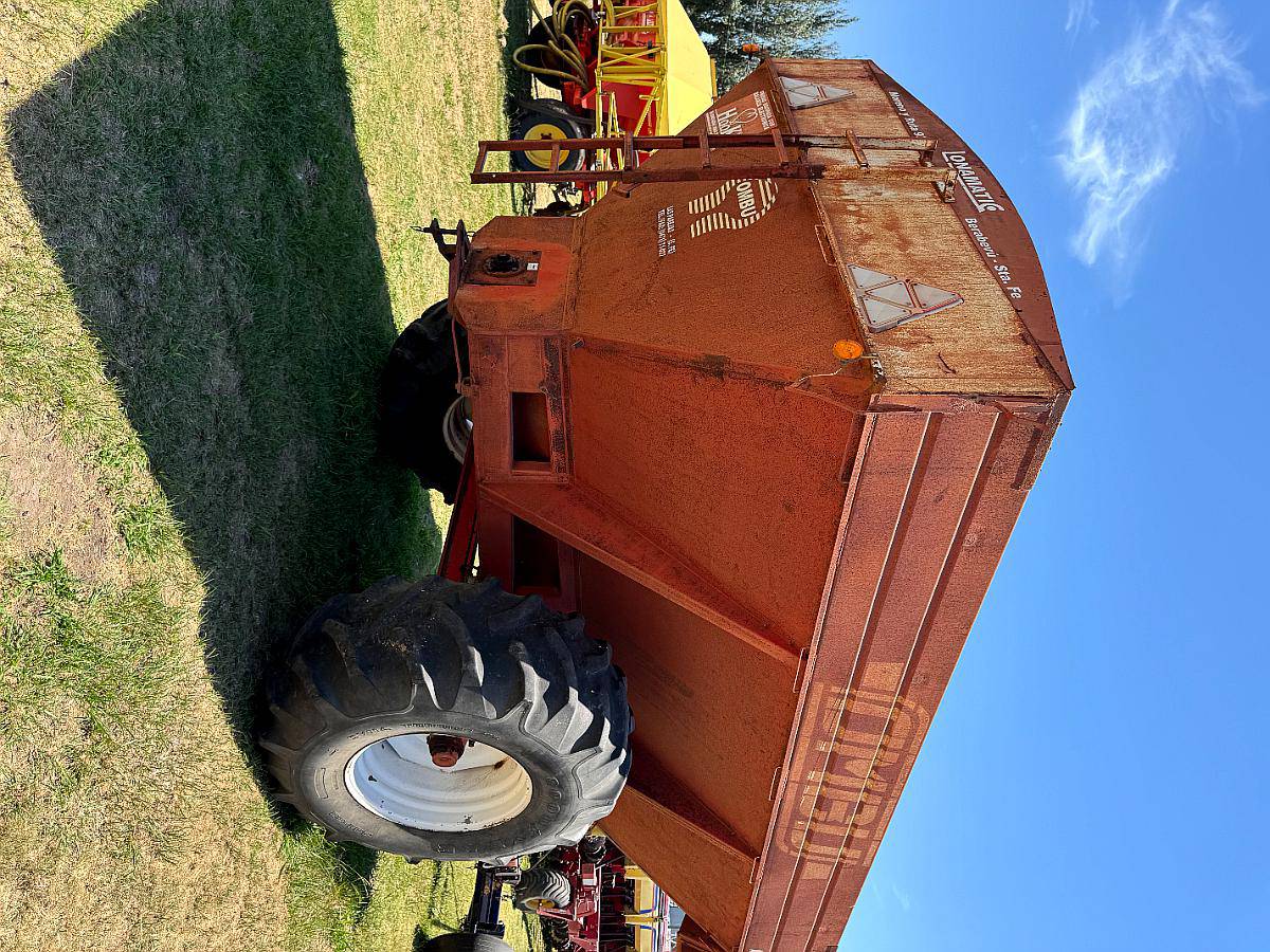 Acoplado Autodescargable Marca Ombu de 14 TN con Balanza